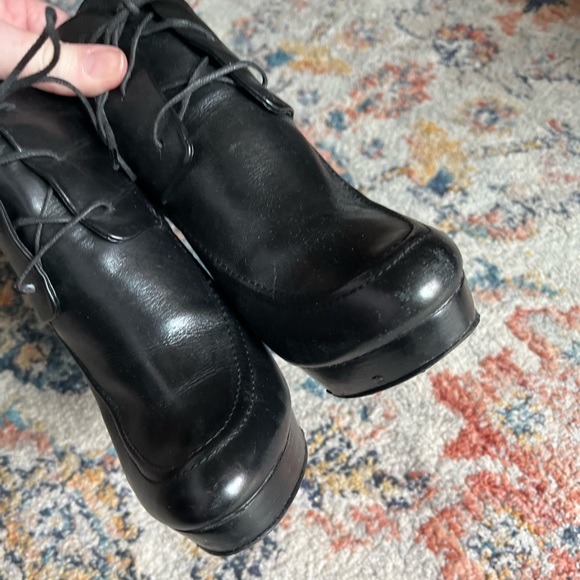 KELSI DAGGER EVONNA BLACK LACE UP ANKLE BOOTIES, 6.5M - Picture 3 of 8